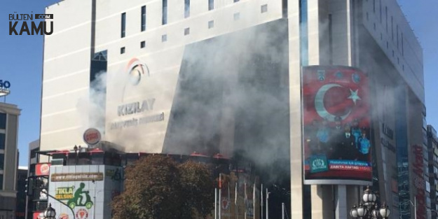 Ankara Kızılay Alışveriş Merkezi'nde Yangın Çıktı