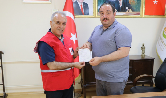 Belediye başkanı Kızılay’a 4 kurban bağışladı