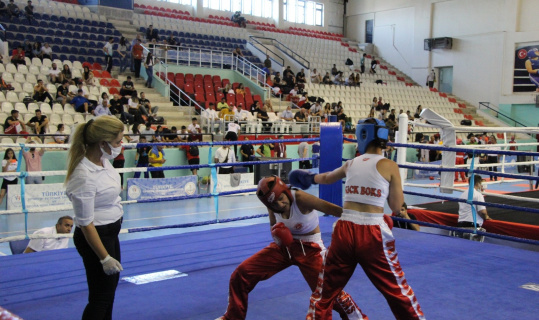 Şırnak’ta Türkiye Ferdi Kick Boks Şampiyonası tamamlandı