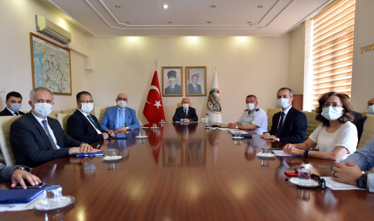 İl Göç Kurulu Toplantısı Vali Karadeniz başkanlığında yapıldı