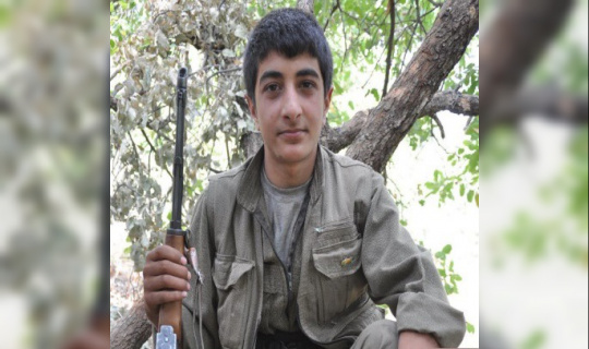 MİT’in Irak’ın kuzeyinde bulunan Duhok’taki operasyonunda, Türkiye’ye patlayıcı göndermeye çalışan PKK’lı teröristler Barış Soydan ve Emrah Yıldızer etkisiz hale getirildi.