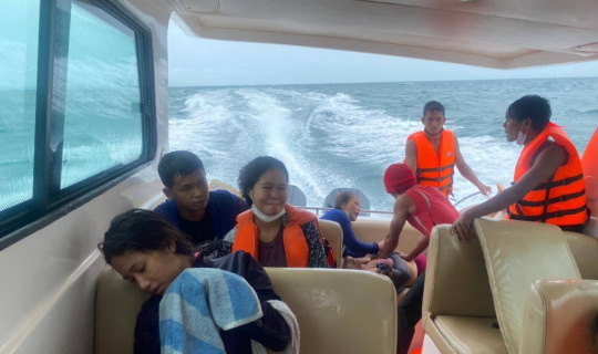 Kamboçya açıklarında tekne yandı: 1 ölü