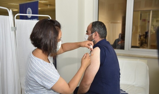 Selçuklu Belediyesi’nden aşı kampanyasına destek