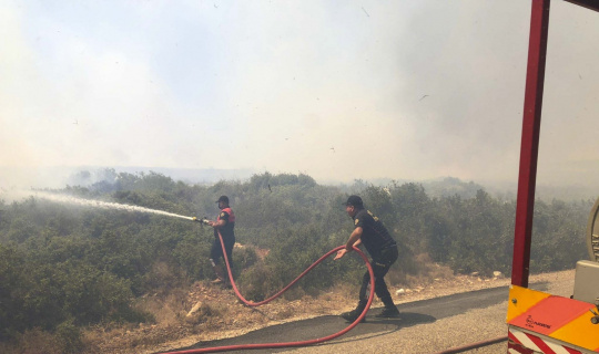 Aydın Büyükşehir Belediyesi gün boyu yangınlarla mücadele etti