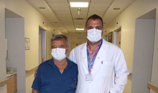 62 yaşındaki hastanın mesanesinden 139 adet taş çıktı