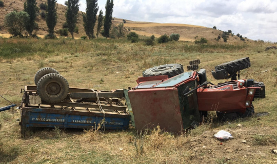 Şarampole yuvarlanan traktörde 1 kişi öldü, 3 kişi yaralandı
