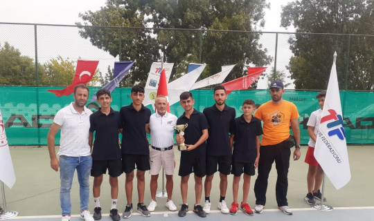 Iğdırlı genç tenisçiler Türkiye Şampiyonası Finalleri’nde