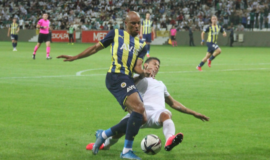 Giresunspor: 0 - Fenerbahçe: 2 (İlk yarı)