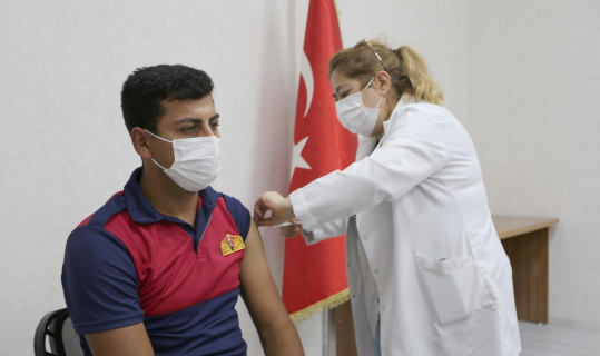Belediye çalışanlarına 2. doz korona virüs aşısı yapıldı