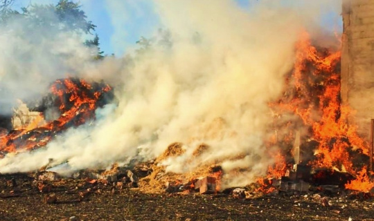 Edirne’de yangında 3 bin 500 saman balyası yandı