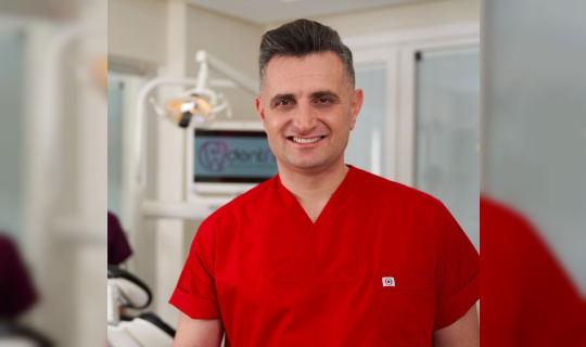 Estetik Diş Hekimi Abdulkadir Narin: “Dikişsiz diş implantı estetik ve rahat”