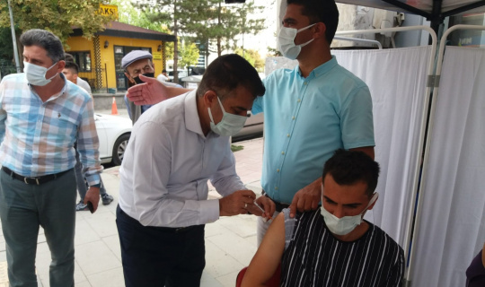 İl Sağlık Müdürü Sünnetçioğlu’ndan vatandaşlara aşı çağrısı