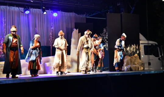 Isparta’da ‘Yunus’la Yürürken’ isimli tiyatro oyunu sergilendi