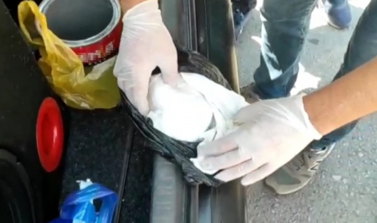 Otomobilin bagajından 317,33 gram metamfetamin çıktı