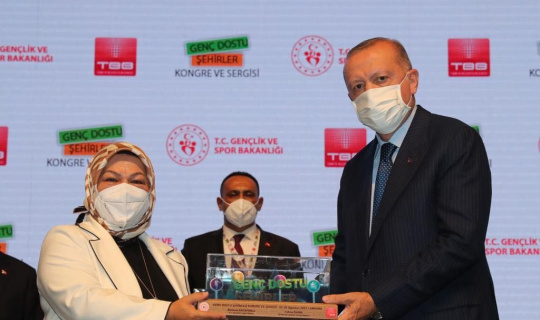 Cumhurbaşkanı Erdoğan’dan Sancaktepe Belediyesi’ne “Genç Dostu Şehirler“ Ödülü