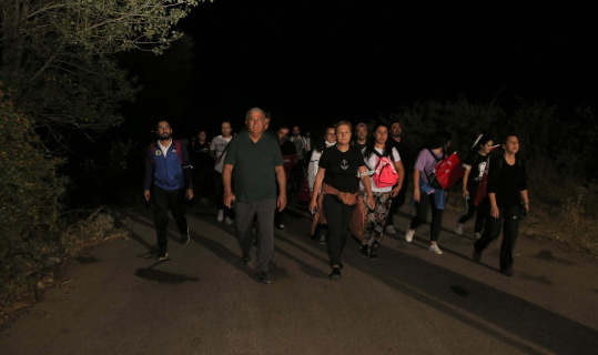 Başkan Atay ve belediye personelleri, zafer için yürüdü