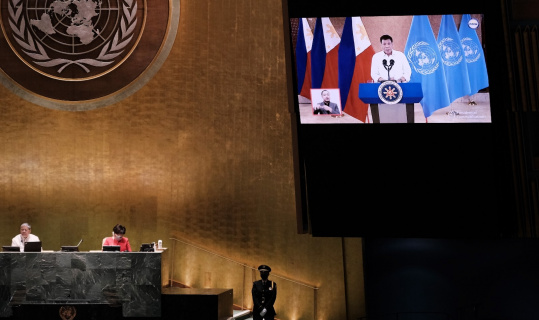 Filipinler Devlet Başkanı Duterte’den zengin ülkelere "aşı" tepkisi