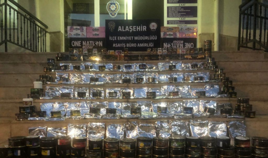 Alaşehir’de 80 kilo kaçak nargile tütünü ele geçirildi