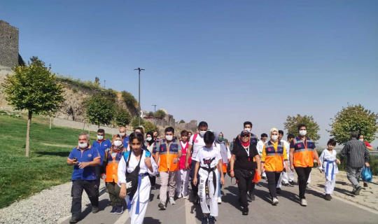 Diyarbakır’da 3-4 Ekim Dünya Yürüyüş Günü etkinliği düzenlendi.