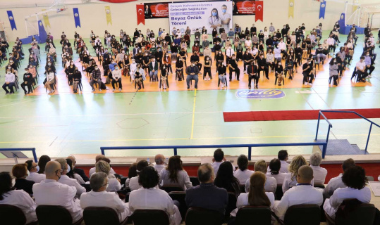 Edirne’de Tıp Fakültesi öğrencileri için “Beyaz Önlük” töreni düzenlendi