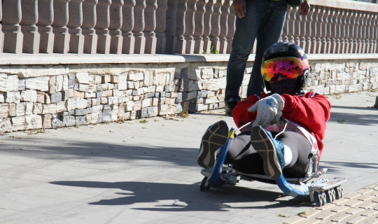 Tekerlekli kızak yarışları Erzurum’da nefesleri kesecek