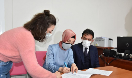 Milletvekili Ayvazoğlu, TURKOVAC aşısı için gönüllü oldu