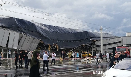 Otobüs Terminaline Yıldırım Düştü Terminalin Çatısı Çöktü