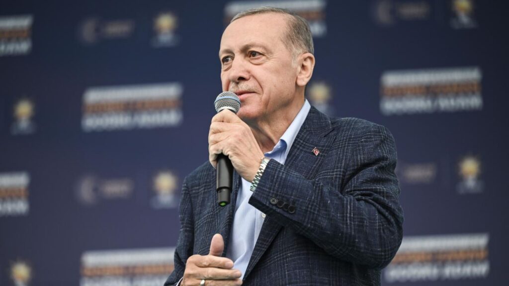 Cumhurbaşkanı Erdoğan'ın "En Düşük Memur Maaşı 22 Bin TL Olacak" Açıklaması Ne Anlama Geliyor?