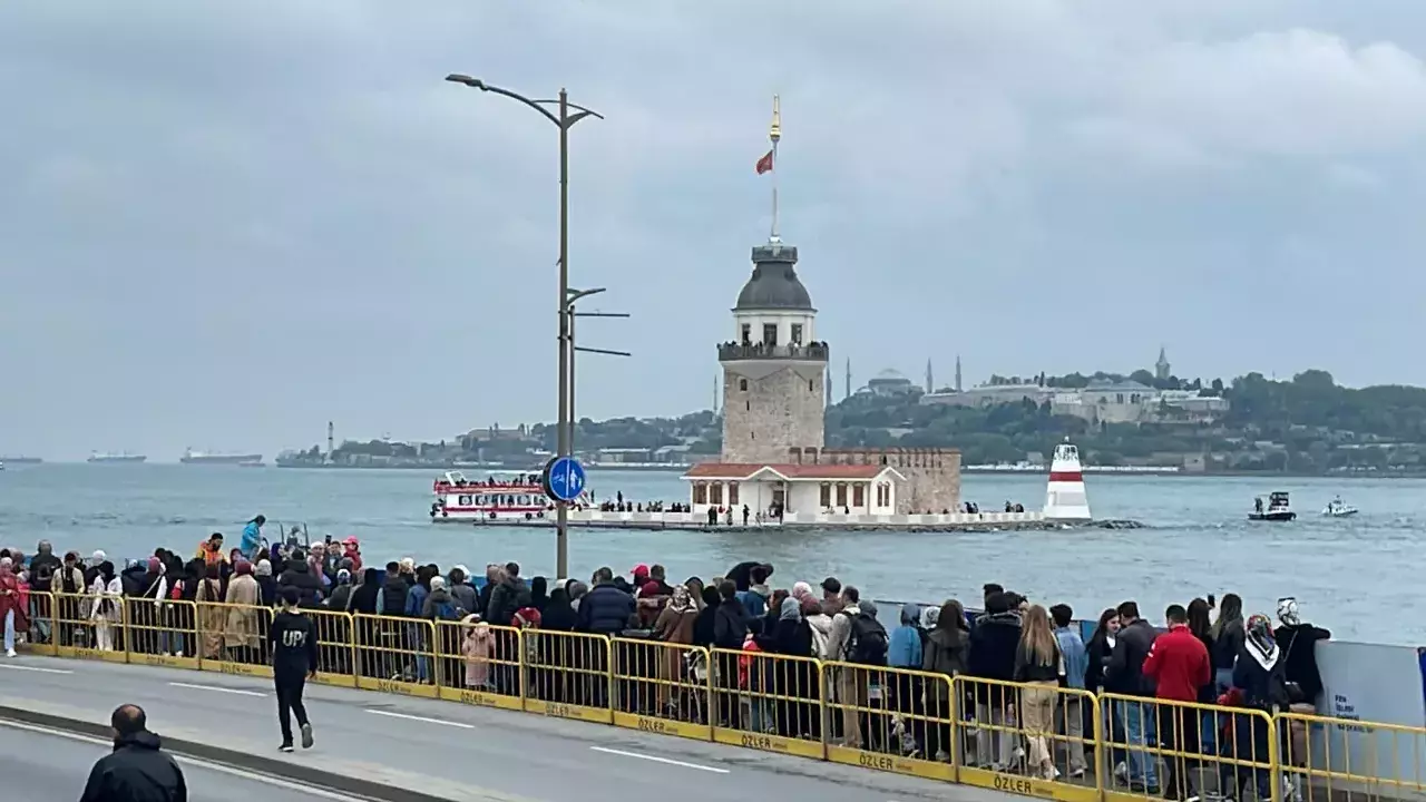 İstanbul'da görülmemiş kuyruk: Sonu görünmüyor...