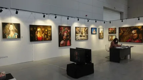 ArtContact İstanbul Çağdaş Sanat Fuarı 3. Kez Sanatseverlerle Buluştu!