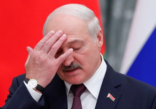 VOA: Aleksandr Lukaşenko'nın hastalığının çok ileri gittiğine dair işaretler var.