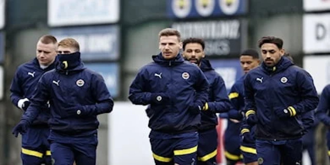 Fenerbahçe'nin Başakşehir maçı kadrosu belli oldu! Maç hangi kanalda, saat kaçta?