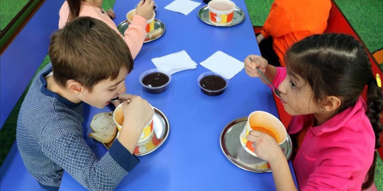 Okullarda bedava yemek uygulaması başlıyor! Okuldaki bedava yemek programı nasıl çalışacak?