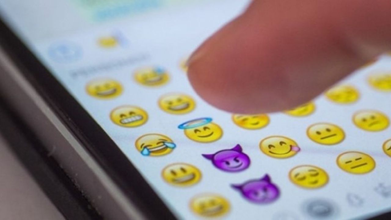 iOS 17 güncellemesi bayram ettirecek! Bu emojiler klavyeye ekleniyor: Görenler bayılacak