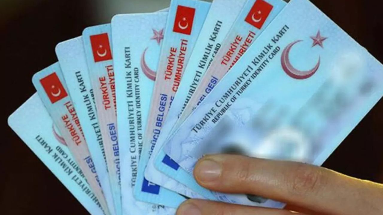 Türkiye'deki B sınıfı ehliyeti olanlara duyuruldu! Kimlik kartı ile yapılacak: NVGM açıkladı