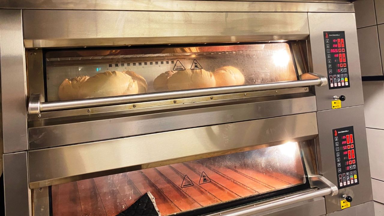 Eskişehir'de ekmeğe büyük zam! Yeni fiyatı öğrenenler üçer üçer değil teker teker alıyor