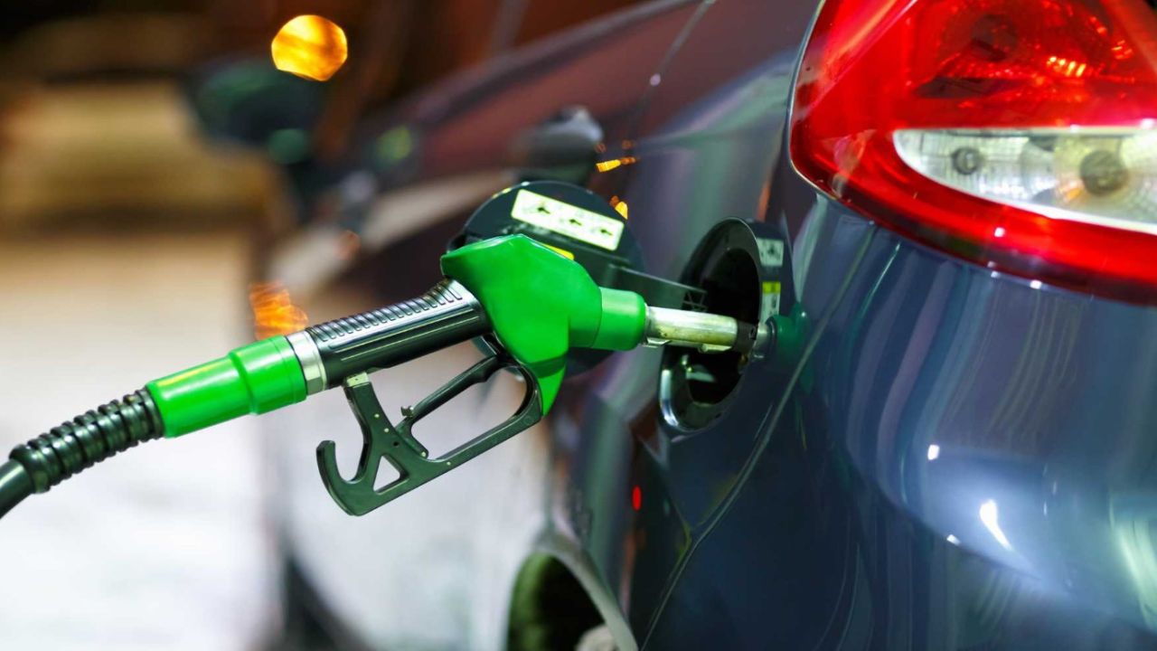 Petrol Fiyatları Son 10 Ayın En Yüksek Seviyesinde: Motorin Fiyatları Artıyor