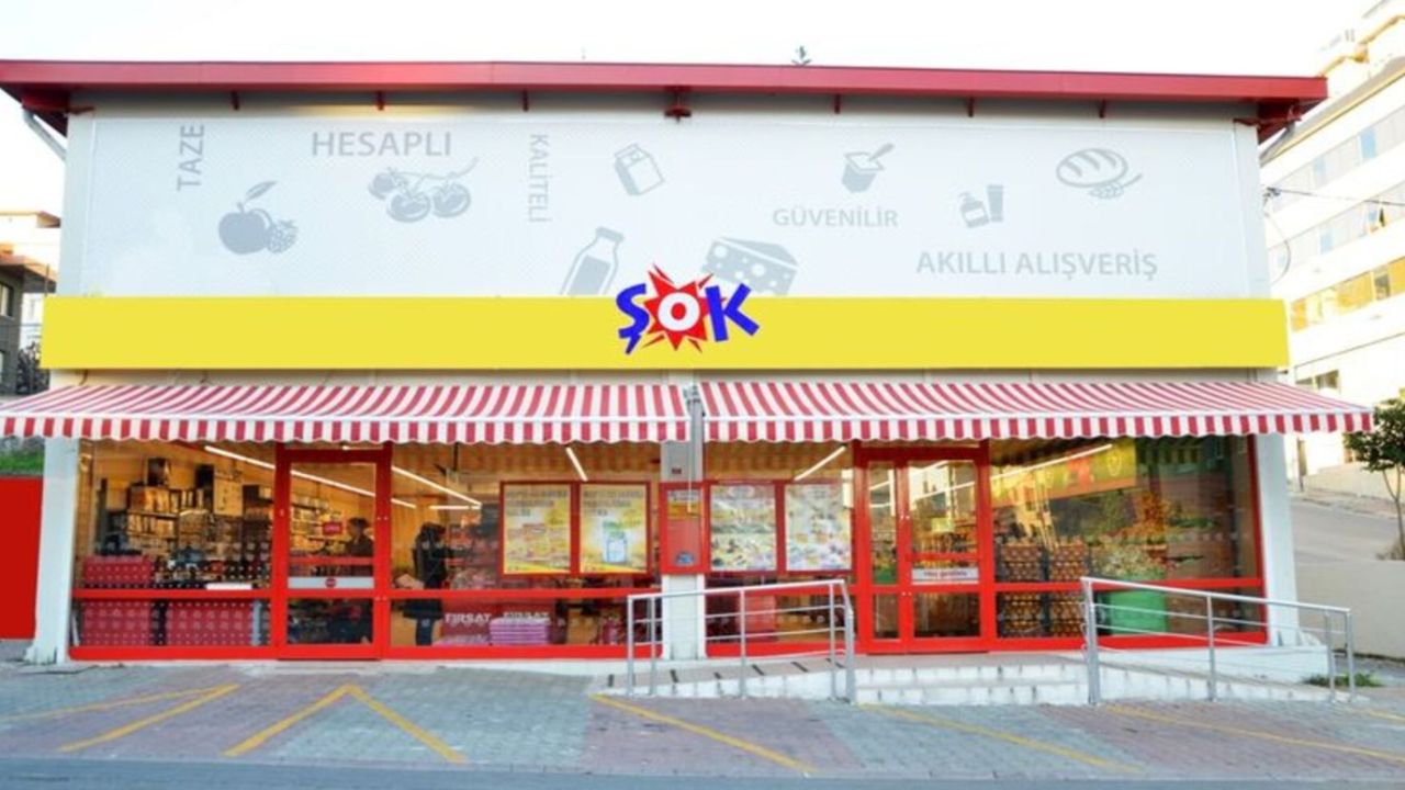 ŞOK’a giren poşet poşet alışveriş yapmadan çıkmayacak! Uygun fiyatlı ürünler raflarda! ŞOK’ta kuyruk oluşacak: Sıvı deterjan, diş macunu, sabun, şampuan…