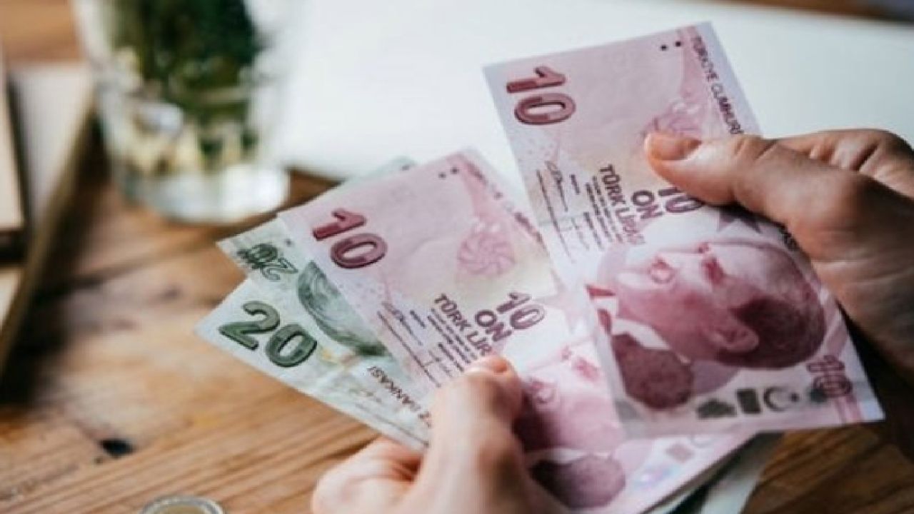 Emekli maaşı 7500 TL ve üzeri olana 10.000 TL ek ödeme! Şubeye bir imza vermek yetiyor