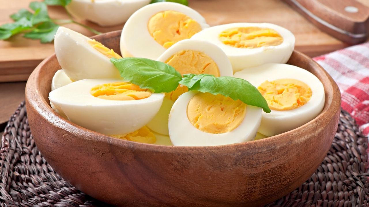 Yumurta deyip geçmeyin! Bu yöntemle en leziz yumurtayı siz pişireceksiniz: İşte püf noktası