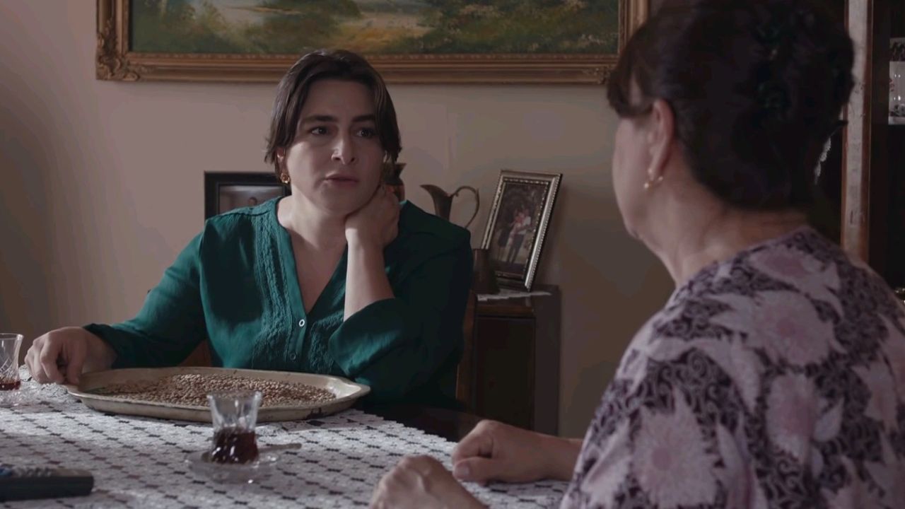 Ünlü oyuncu Esra Dermancıoğplu'ndan kötü haber! Kahreden hastalığını ilk kez açıkladı