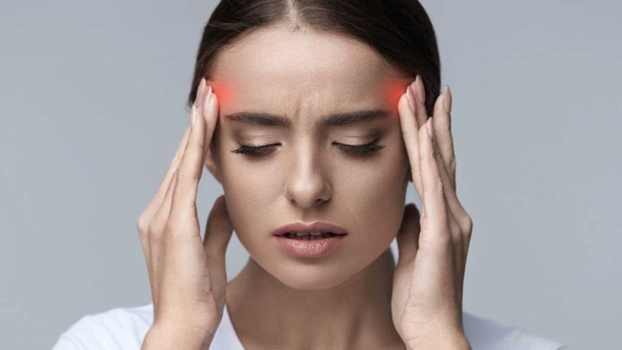 Sürekli baş ağrısı yaşıyorsanız dikkat! Bu salgın hastalığa yakalanmış olabilirsiniz