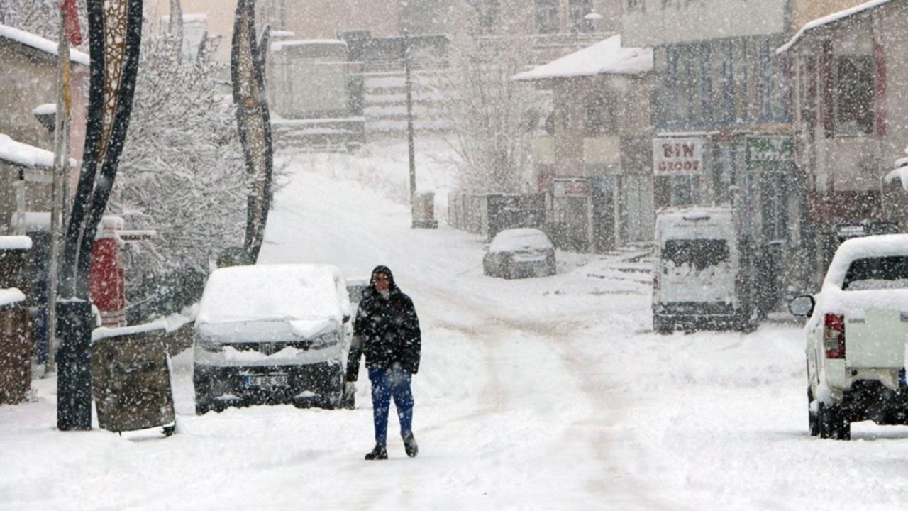 Türkiye'ye kış o tarihte geliyor! Aralık ayında kar göremeyenler, gökyüzüne baksın