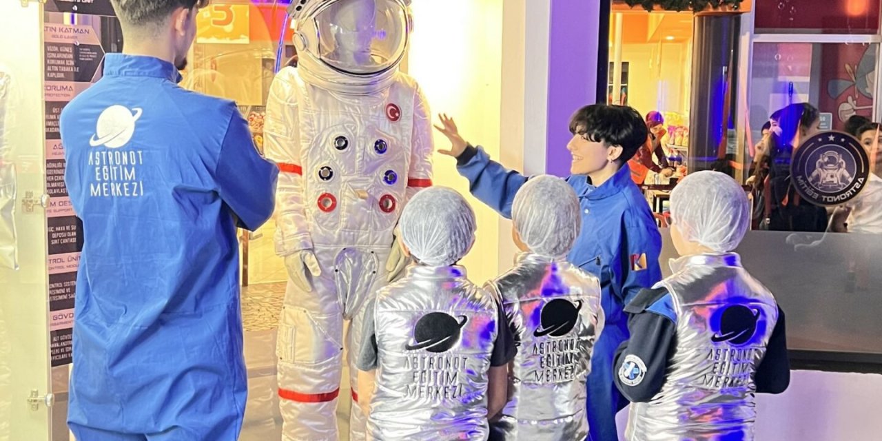 Uzay Tutkunları İçin Müjdeli Haber: KidZania İstanbul'da 'Astronot Eğitim Merkezi' Kapılarını Açtı!