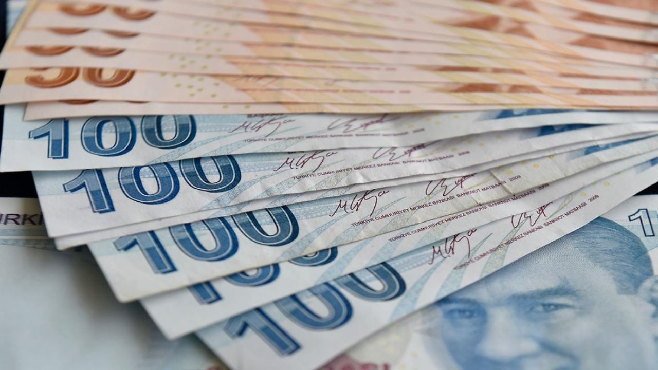 Acil nakit arayanların imdadına yetişti! Halkbank 100.000 TL kredi başvuruları açıldı