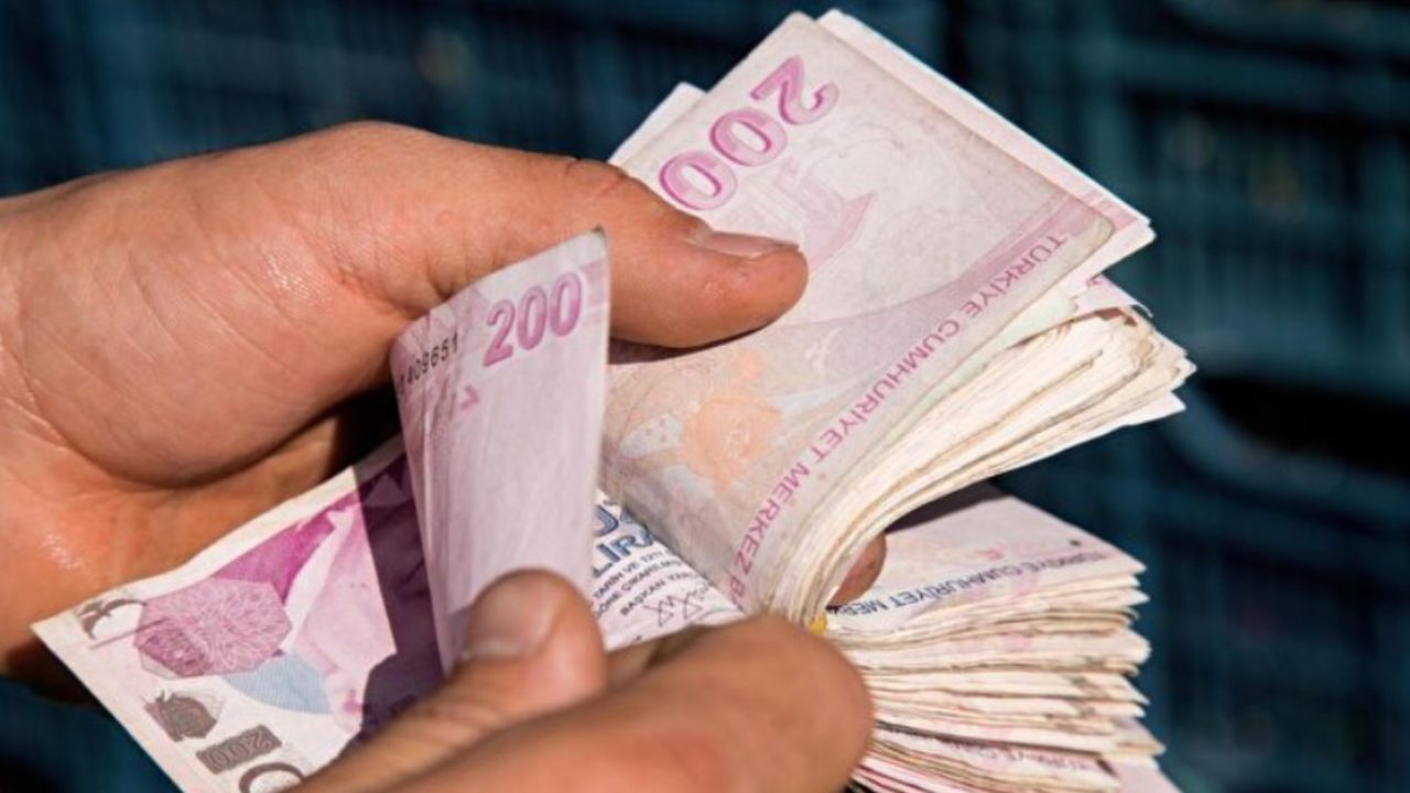 Türk-İş, Enflasyonla Başa Çıkmak İçin Asgari Ücrette Kararlı!