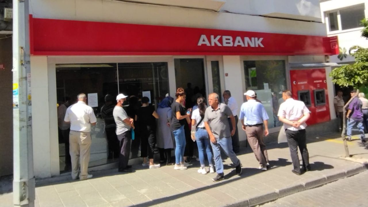 Emeklilere Akbank’tan yeni müjde! Müşteri olan şansı yakalayacak
