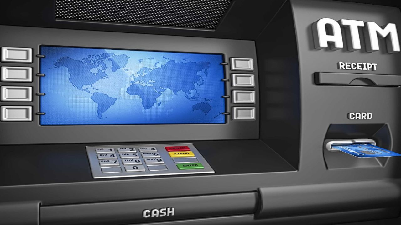 ATM'ye sakın bu banknotları koymayın! O paraların dönemi resmen bitti