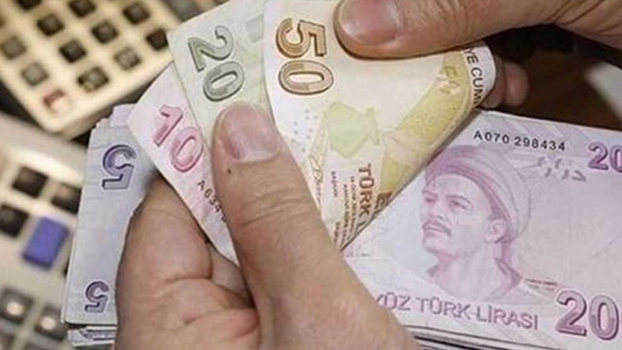 Meclis onay mührünü bastı! Bir ay değil her ay ek ödeme müjdelendi: Emekliler, çalışanlar...