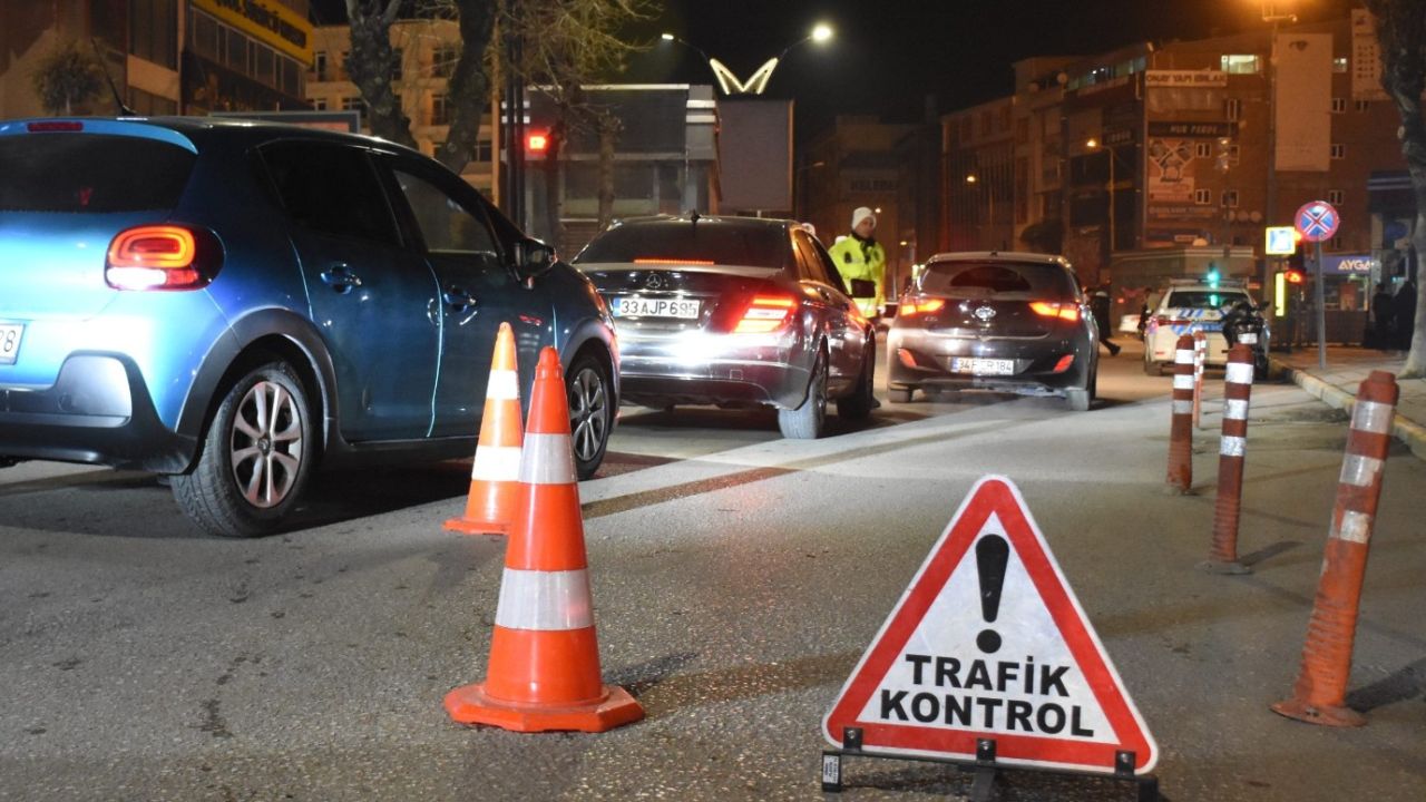 Bakanlık yeni kararını duyurdu! O otomobiller trafikten men edilecek: 81 ilde geçerli olacak